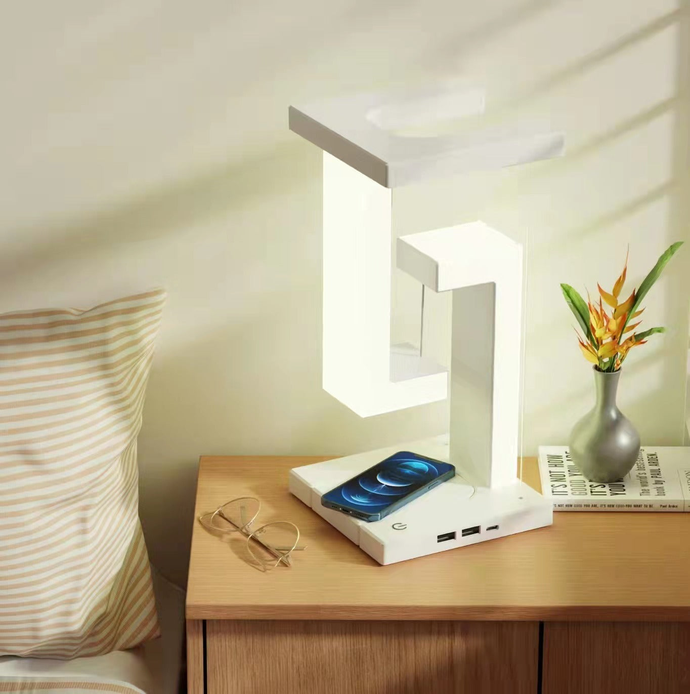 Creative Smartphone Wireless Charging Suspension Table Lamp Balance